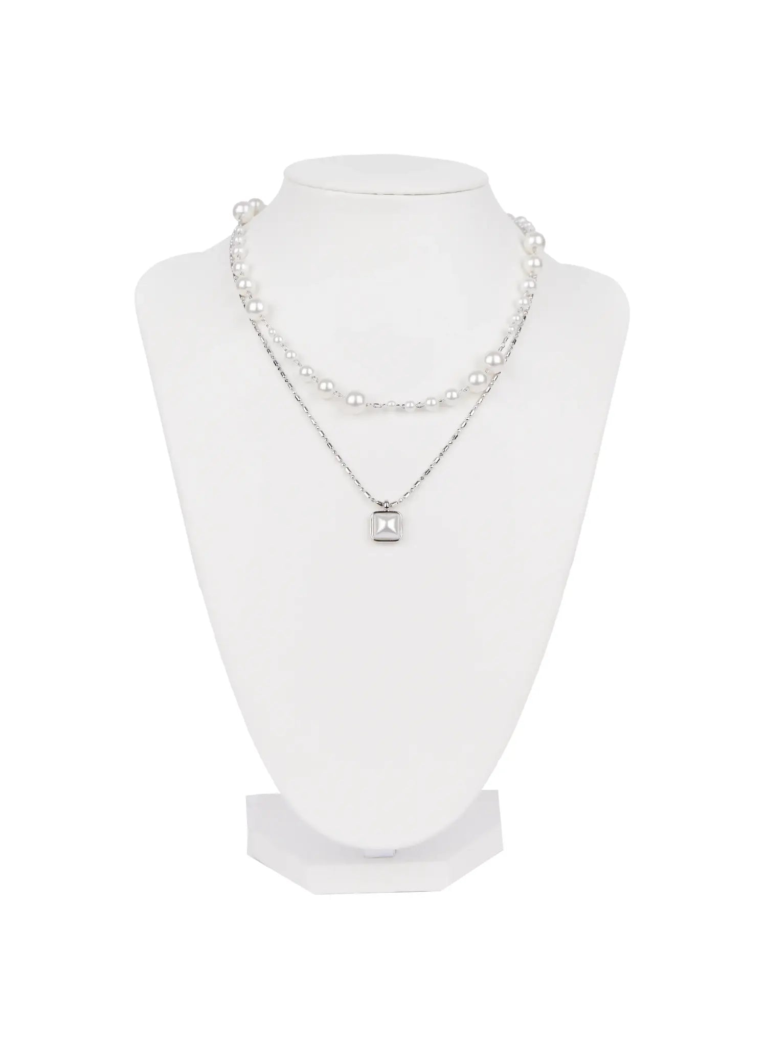 faux-pearl-layered-necklace-in510 / White