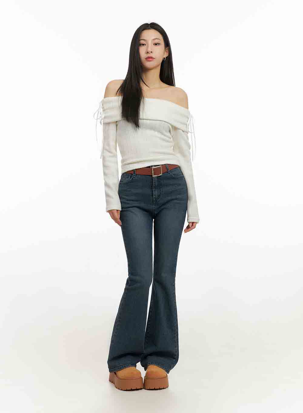 off-shoulder-slim-fit-ribbon-sweater-ij503