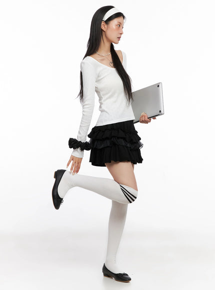 scoop-neck-ribbed-long-sleeve-top-is508