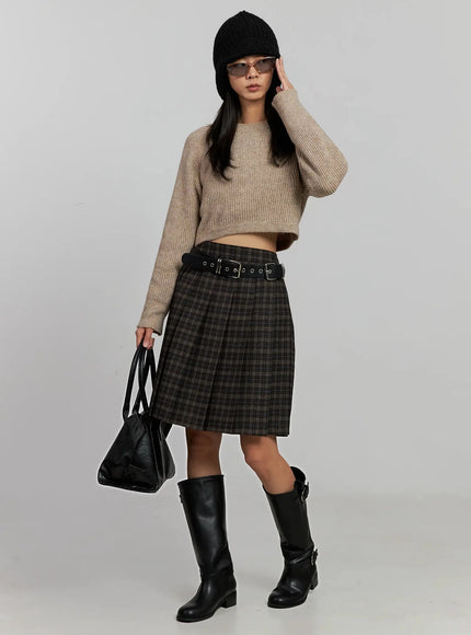 cropped-crewneck-knit-top-ij502