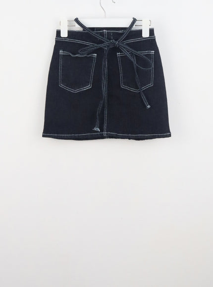 waist-strap-denim-mini-skirt-il307