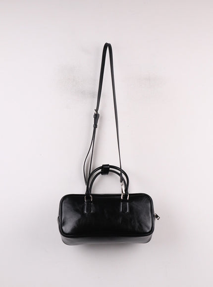 solid-faux-leather-shoulder-bag-ij419