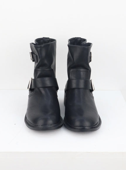 buckle-ankle-boots-il303