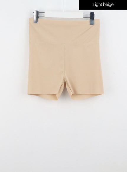 high-waist-biker-shorts-il317