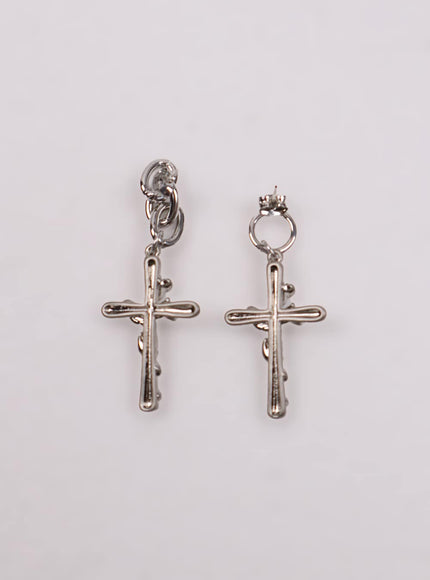 rose-cross-stud-earrings-ij419