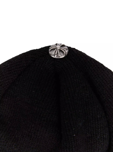 rivet-edge-knit-beanie-ic503