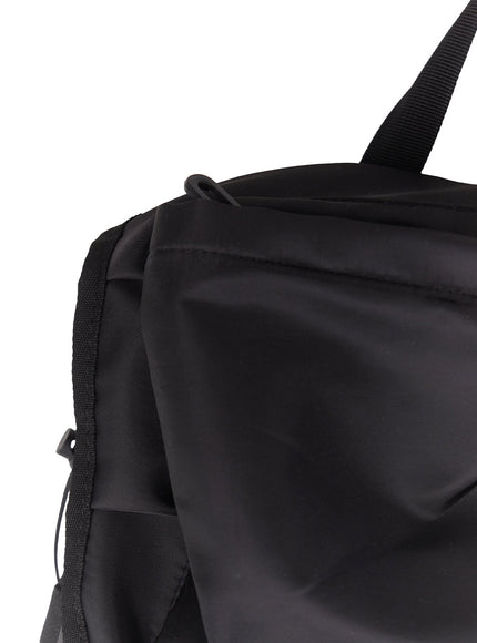 men-s-buckle-pocket-backpack-iy530