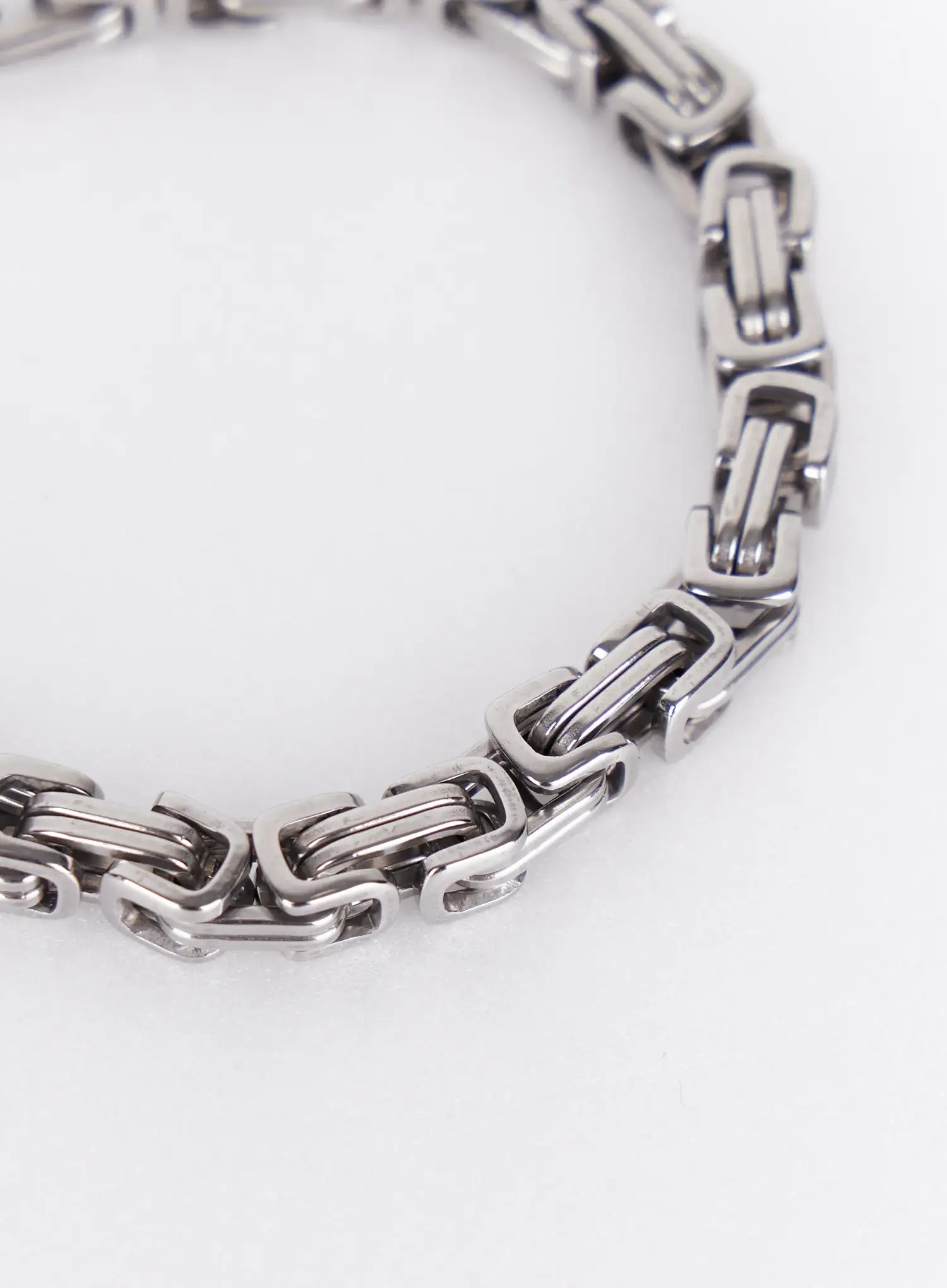 metallic-chain-bracelet-iy520