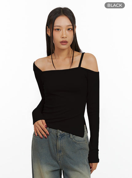 unbalanced-off-shoulder-sleeve-top-is427 / Black