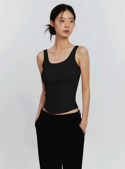 padded-square-neck-top-is516 / Black