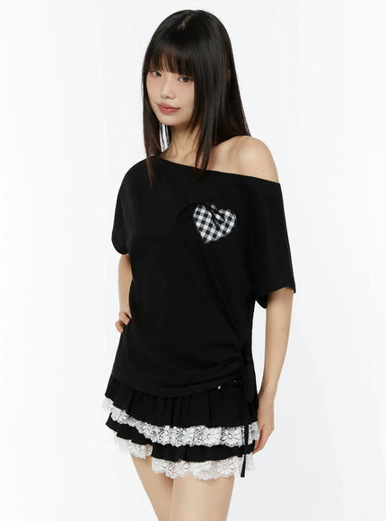 heart-patch-one-shoulder-oversized-t-shirt-iu518 / Black