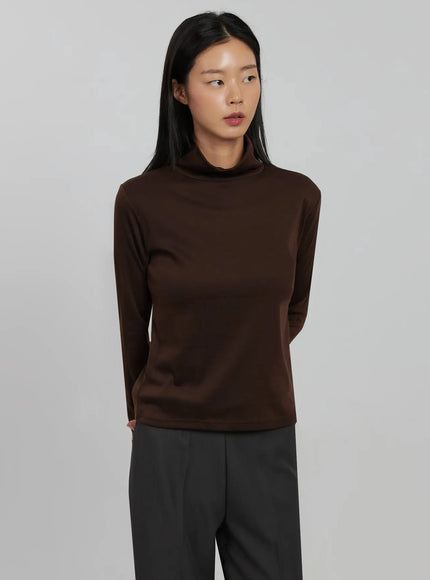 basic-turtleneck-top-ij508 / Brown