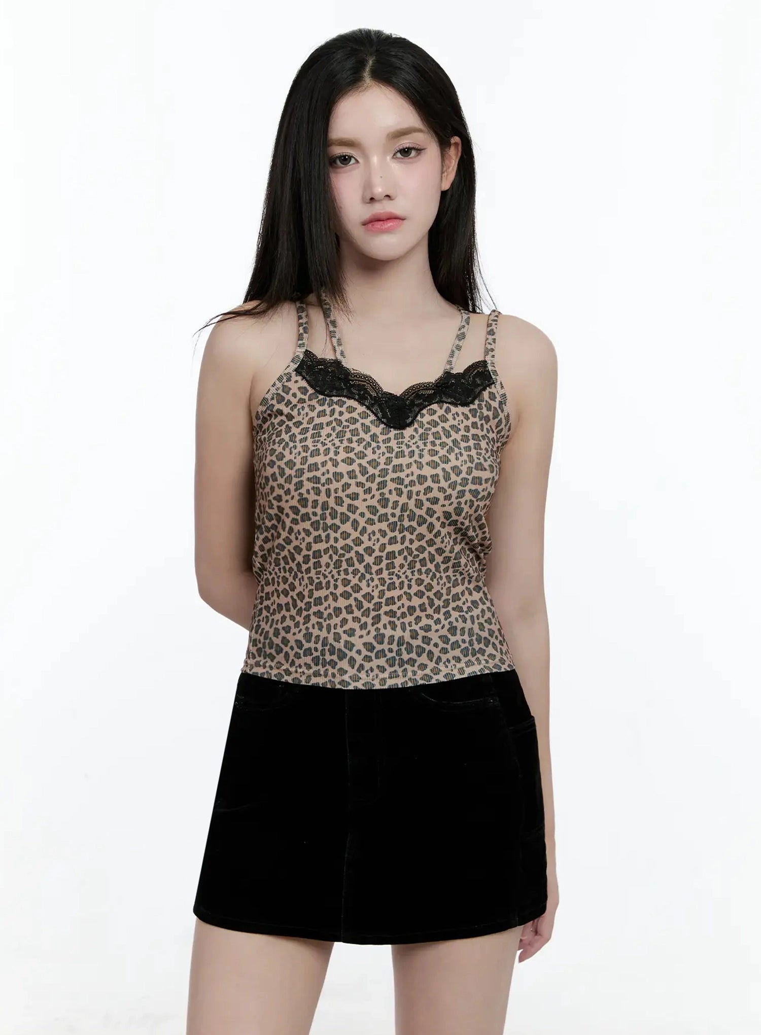 patterned-lace-cami-top-io527 / Dark beige