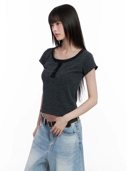 lace-trimmed-button-short-sleeve-il531 / Dark gray