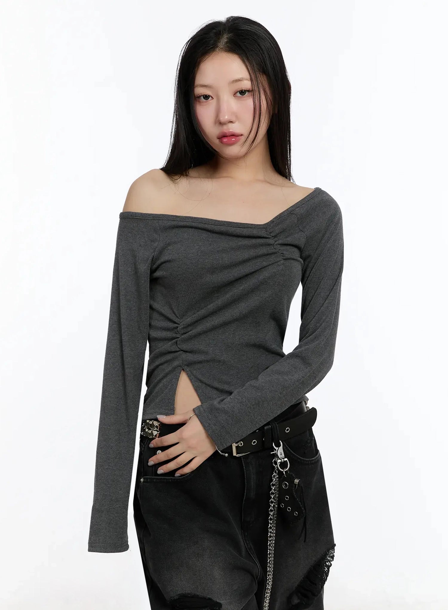 off-shoulder-ruched-long-sleeve-top-im513 / Dark gray