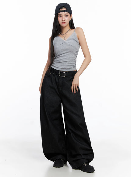 sleeveless-ruched-lace-cami-is525 / Gray