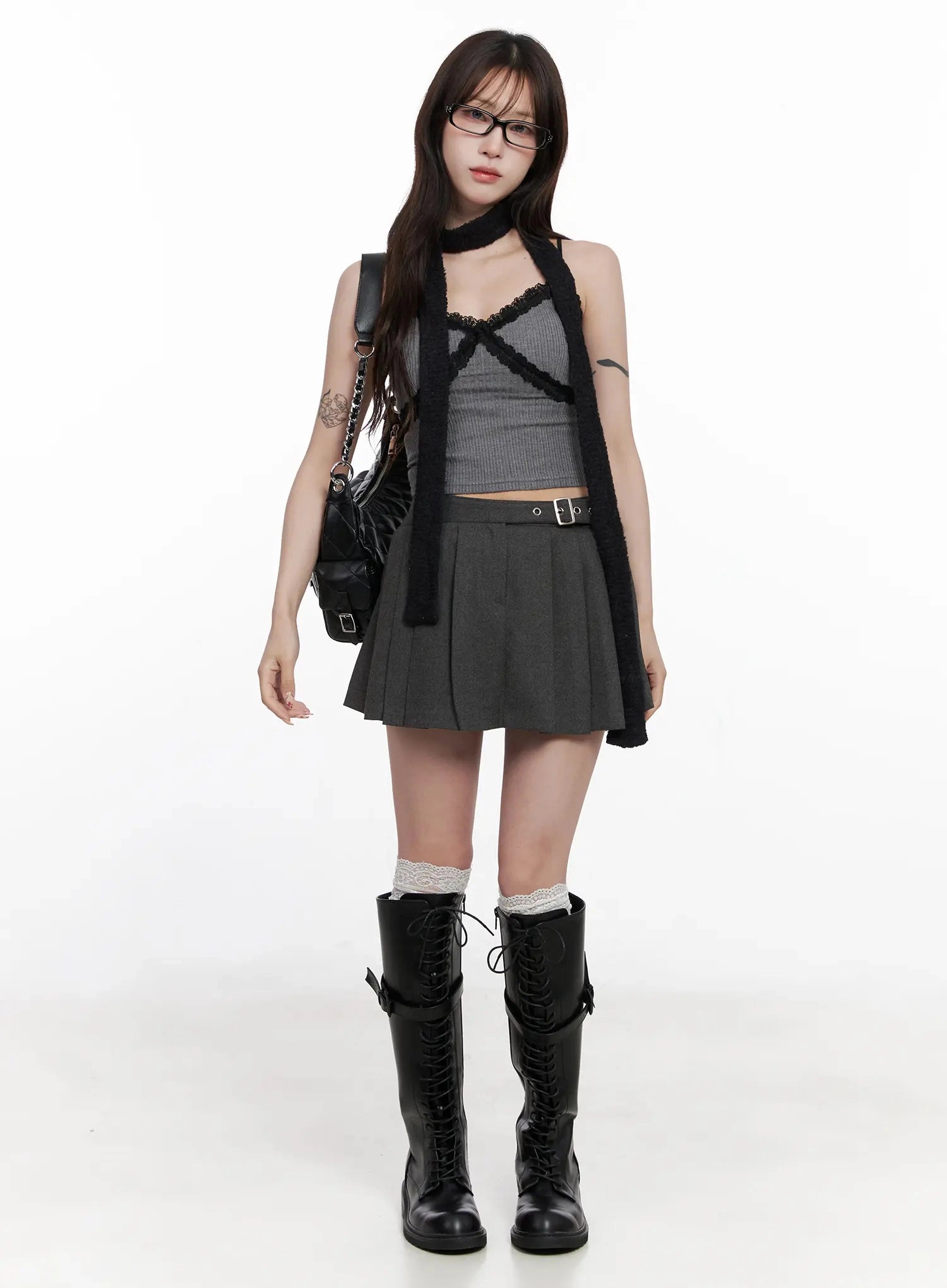 lace-trim-sleeveless-top-io527 / Gray