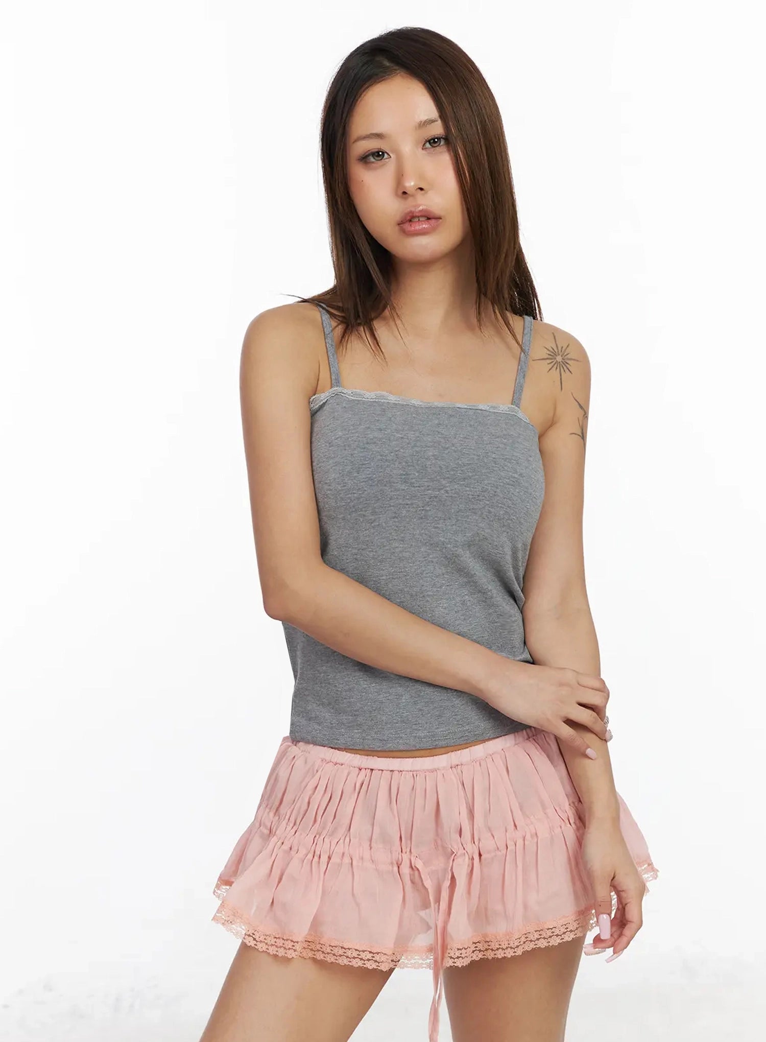 lace-trim-straight-neck-tank-iy501 / Gray