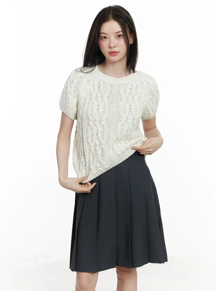 cable-knit-short-sleeve-top-if524 / Light beige
