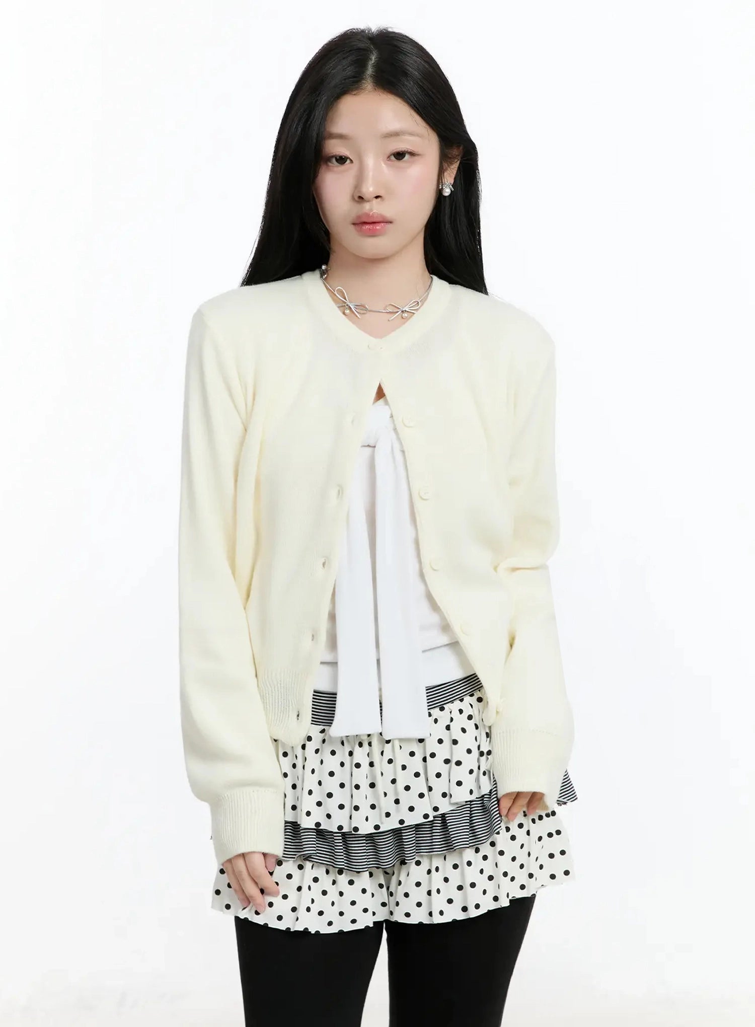 round-neck-knit-cardigan-im519 / Light beige