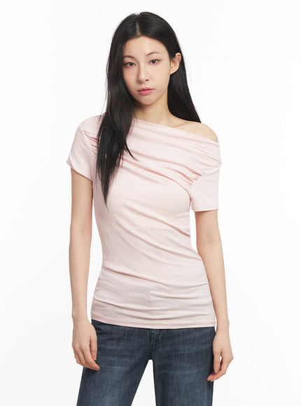 Off-Shoulder Slim-Fit Mini Dress IU509 - Korean Women's Fashion | LEWKIN Off-Shoulder Slim-Fit Mini Dress IU509 - Korean Women's Fashion | LEWKIN