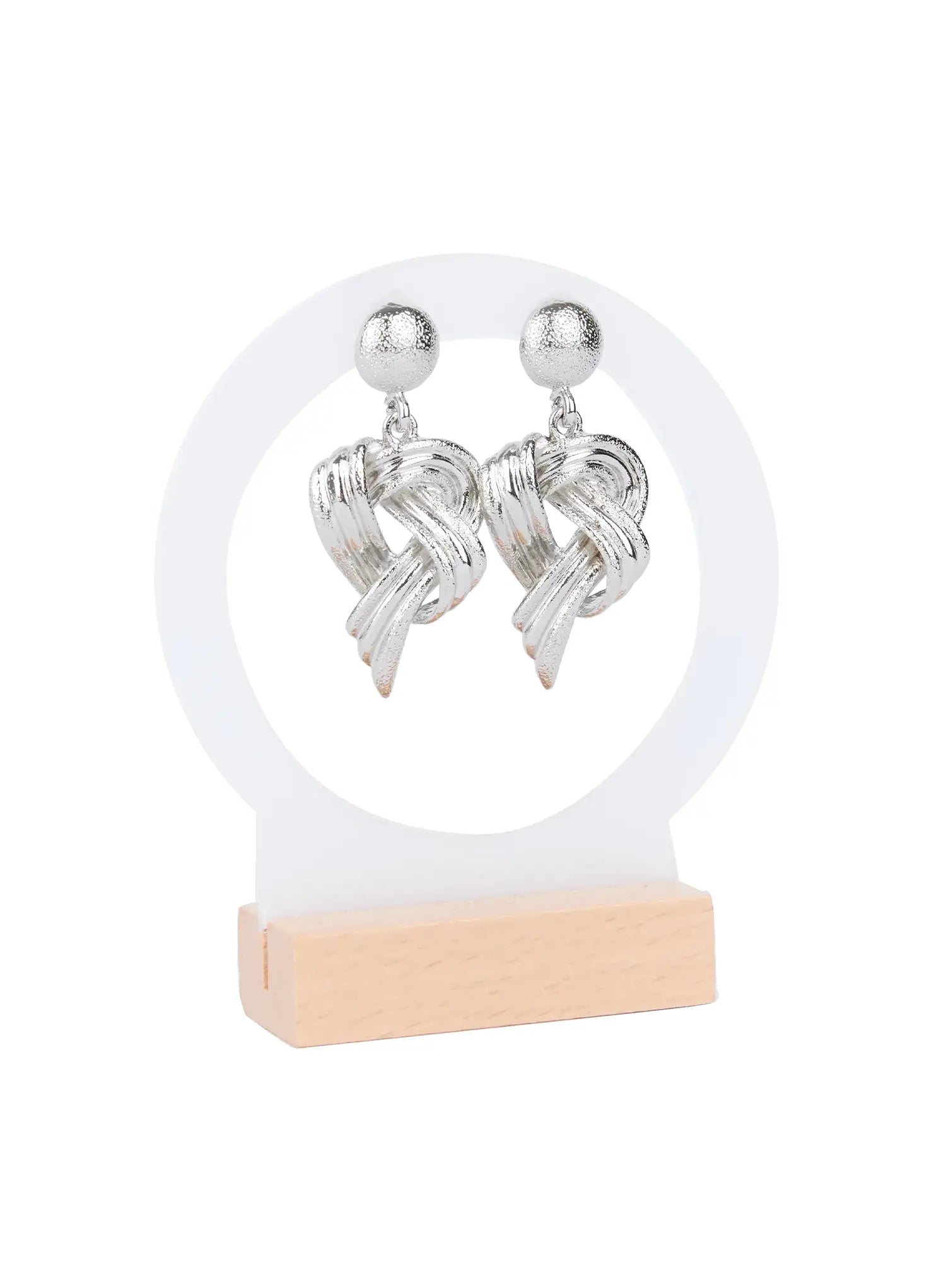 bold-knot-earrings-is515 / Silver