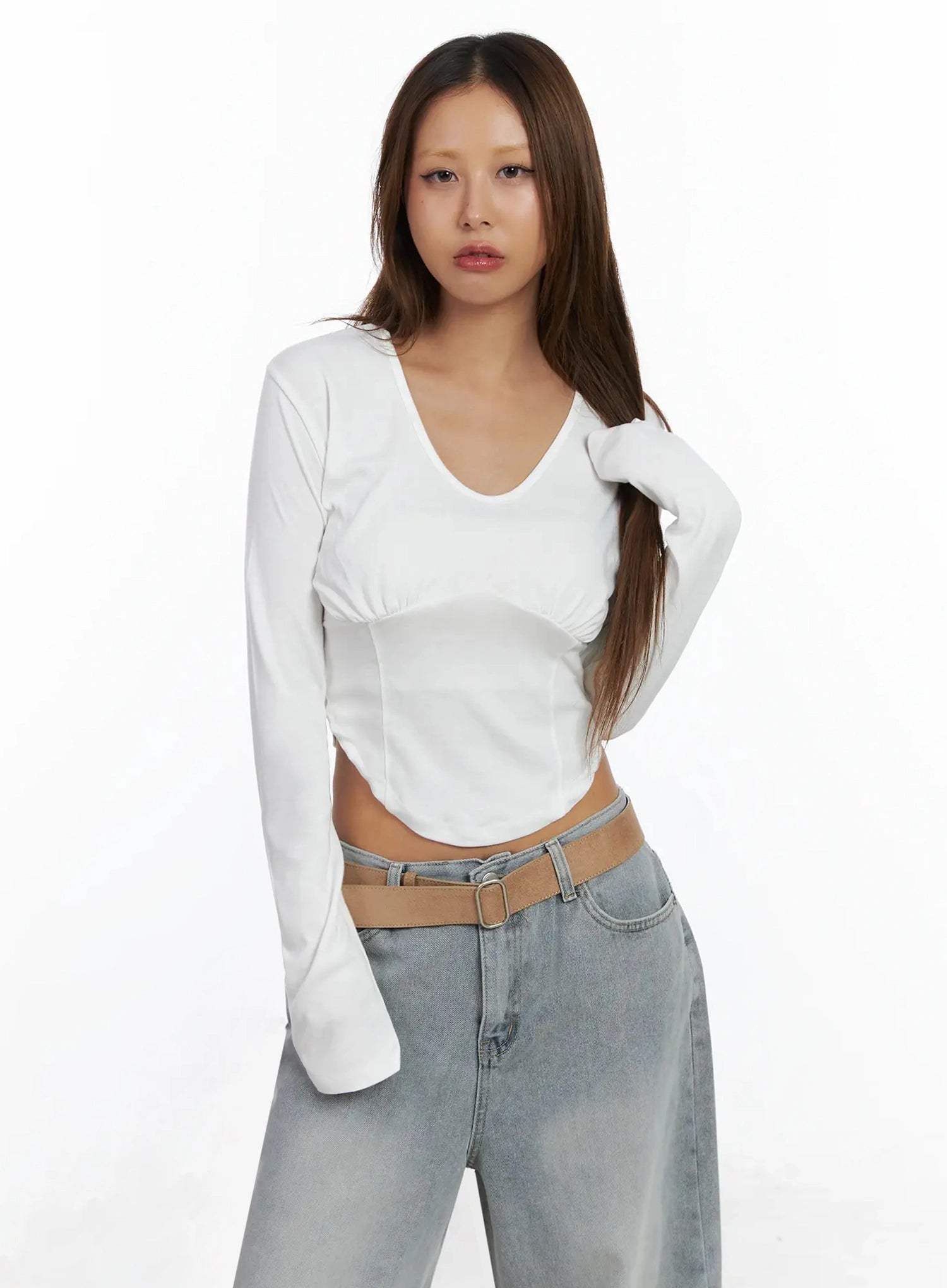 ruched-crop-top-in528 / White