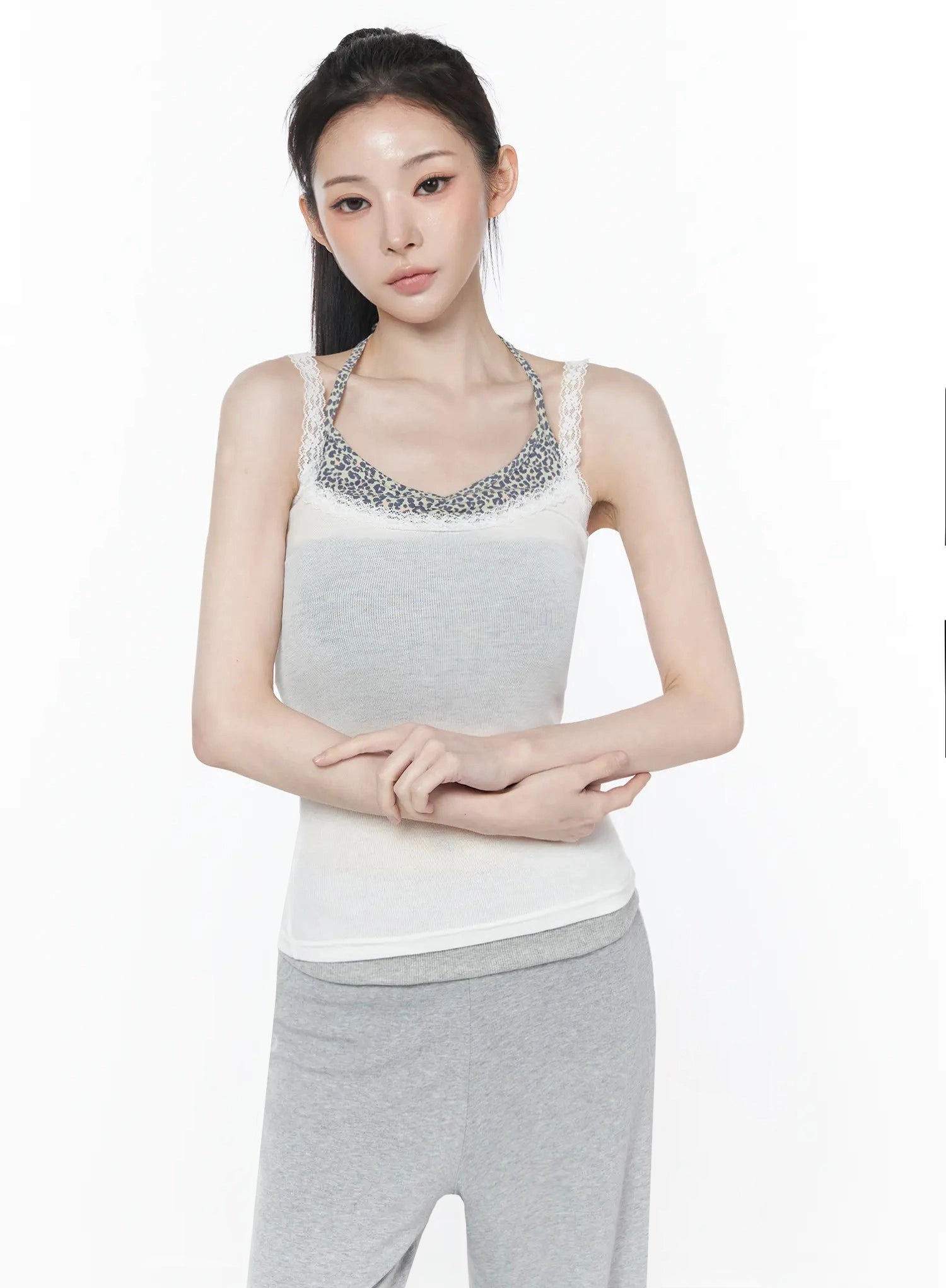 leopard-accent-cami-top-iu512 / White