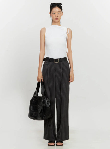 asymmetric-high-neck-tank-top-il528 / White