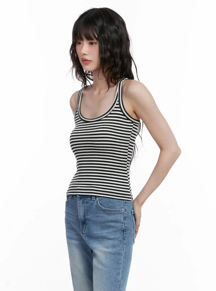 striped-u-neck-tank-top-il528 / White