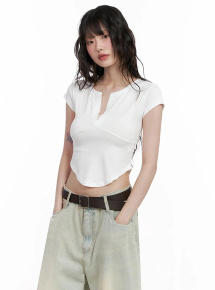 minimalist-v-neck-crop-top-il531 / White