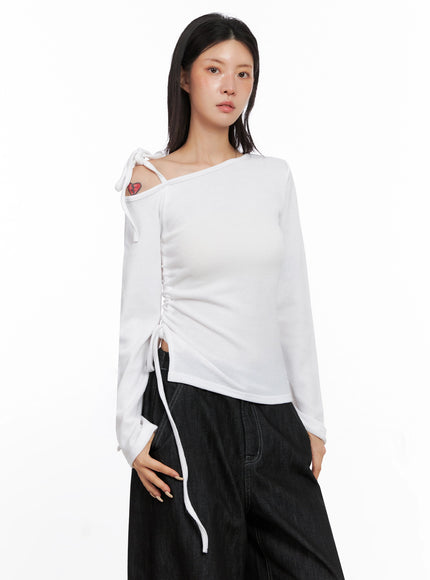 asymmetric-string-tie-top-is515 / White