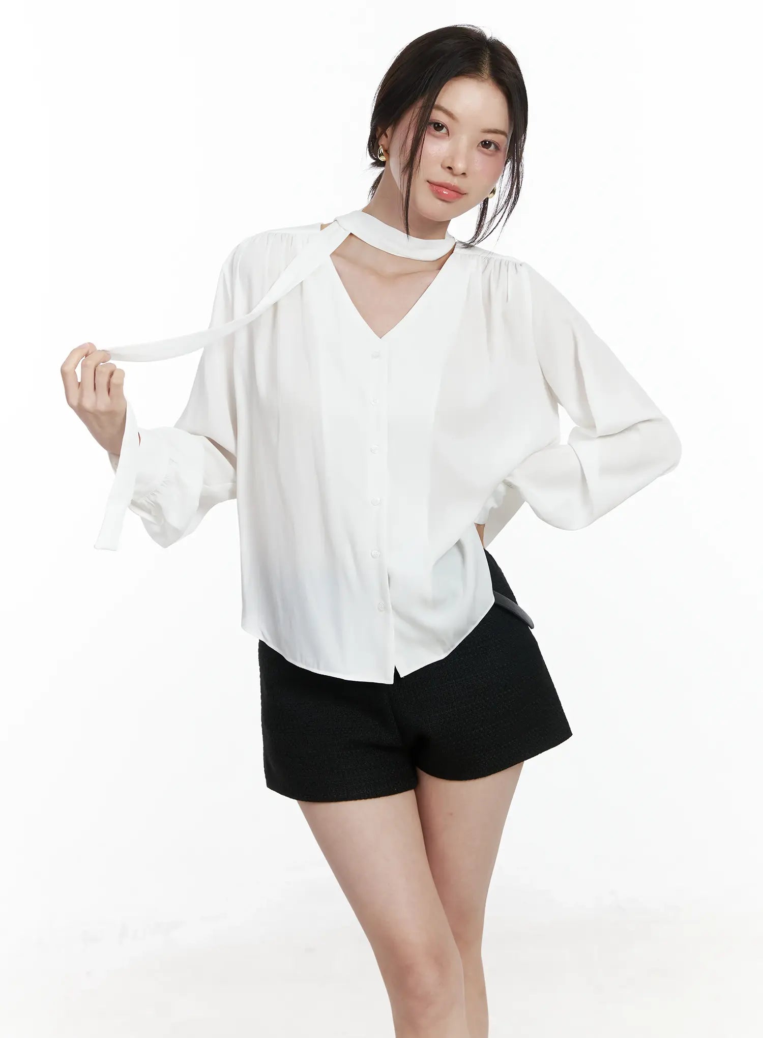 v-neck-shirred-blouse-and-scarf-set-if525 / White