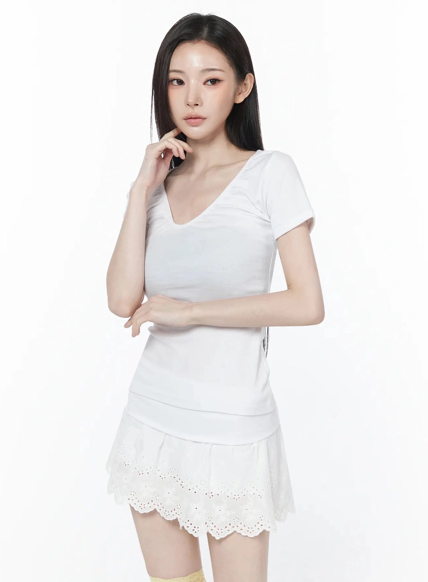 v-neck-ruched-top-iu512 / White
