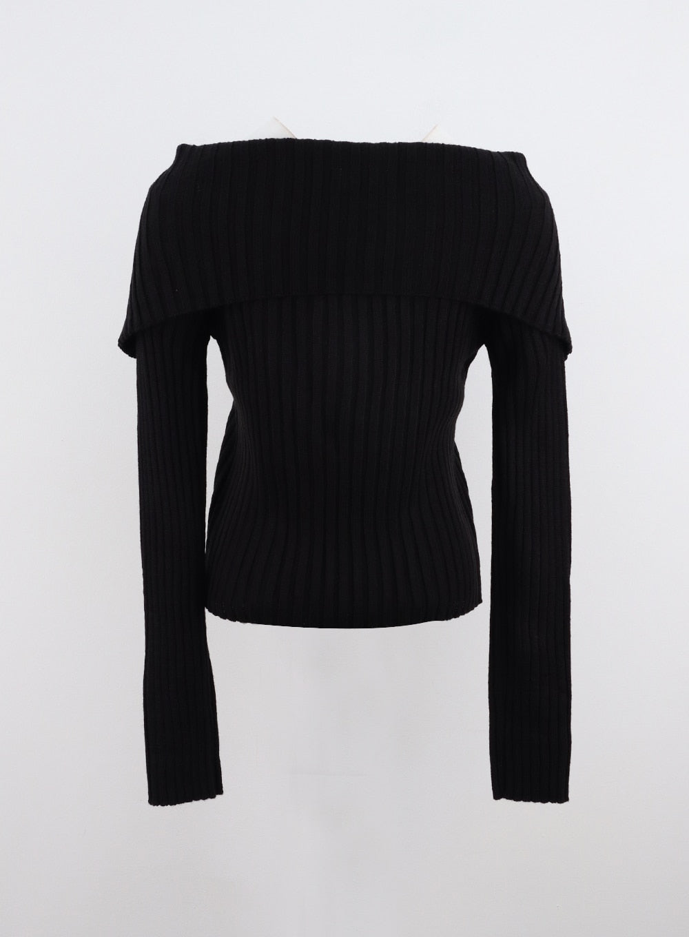off-shoulder-knit-sweater-io320