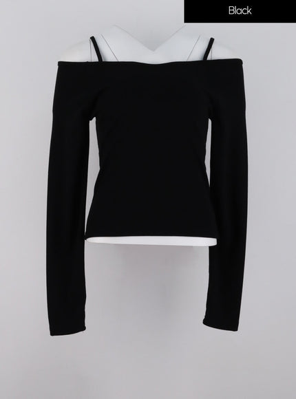 off-shoulder-long-sleeve-top-ig304