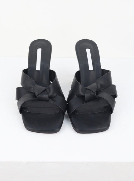 bow-heel-sandals-iu322