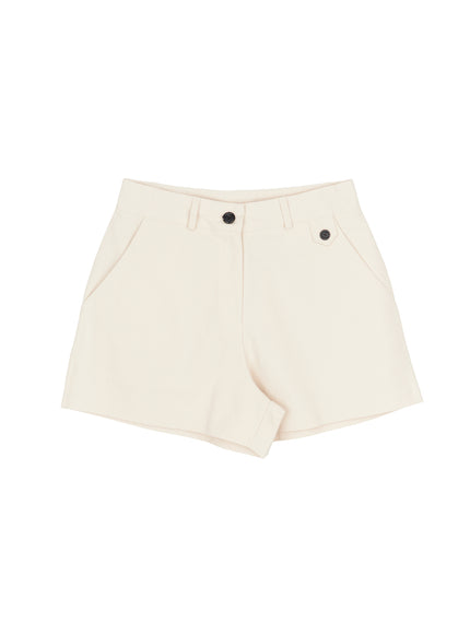 button-detail-cotton-shorts-im524 / Beige