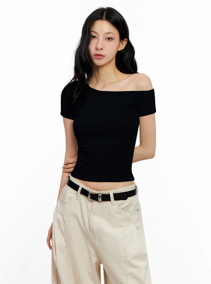 casual-off-shoulder-top-ig508 / Black