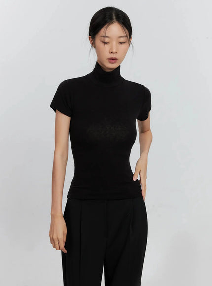 soft-knit-short-sleeve-top-is516 / Black