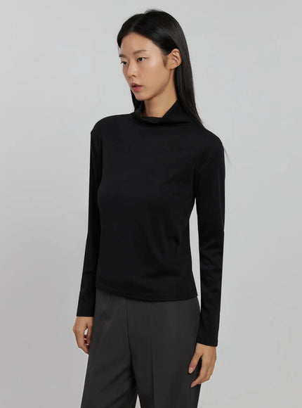 basic-turtleneck-top-ij508 / Black