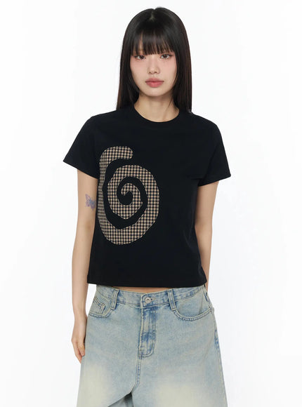 retro-spiral-graphic-tee-iy525 / Black