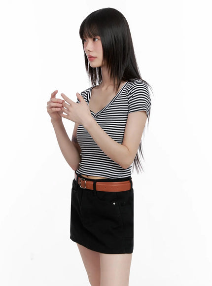 striped-v-neck-short-sleeve-tee-il531 / Black