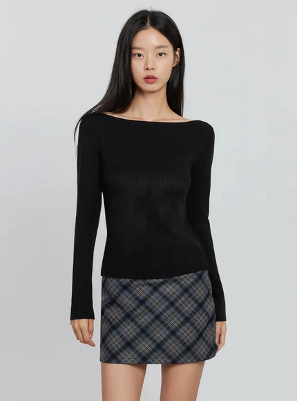 chic-boat-neck-sweater-in507 / Black
