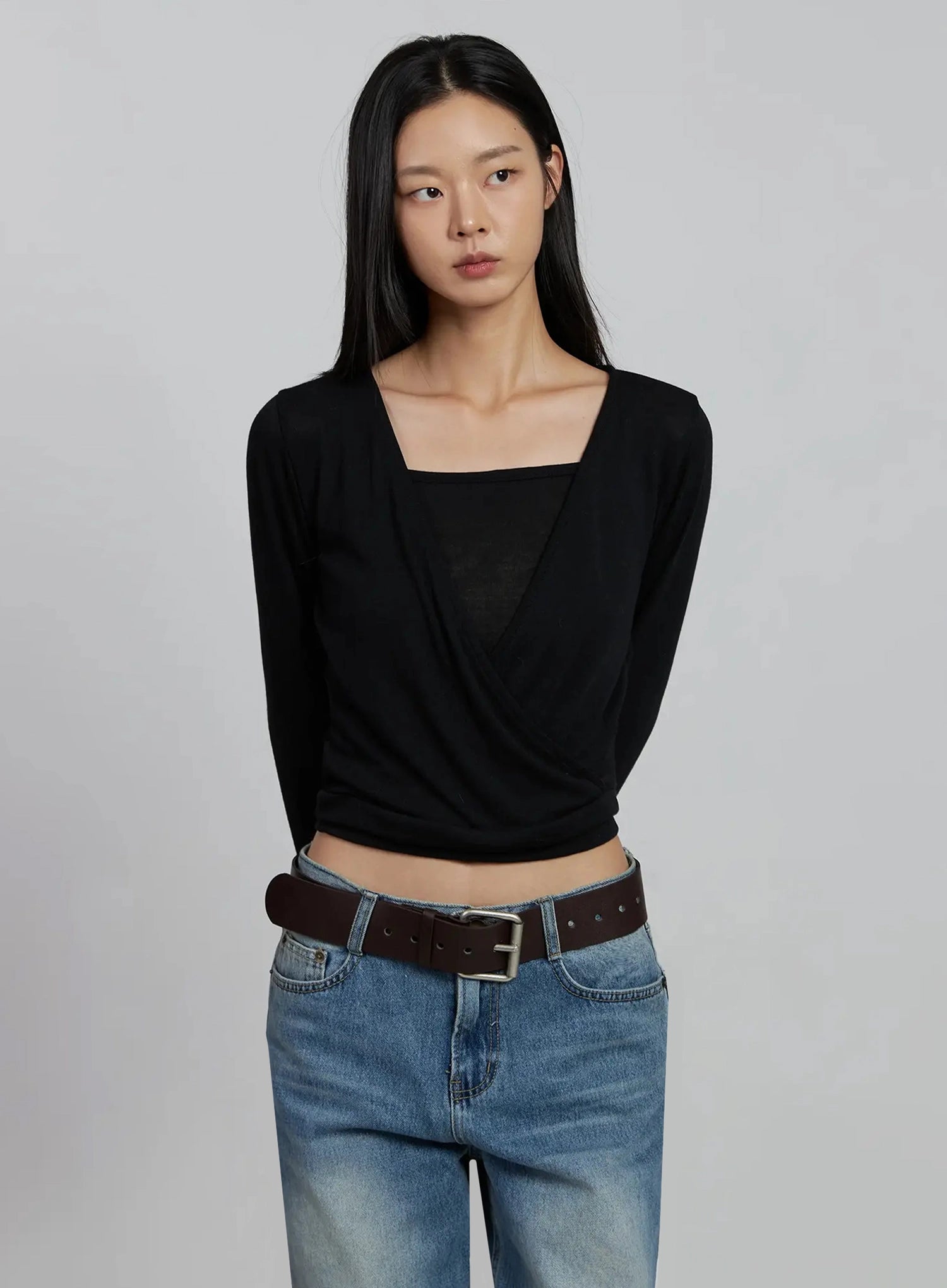 casual-wrap-v-neck-top-set-im520 / Black