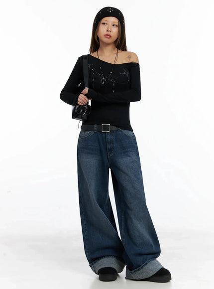 geometric-studded-off-shoulder-top-in528 / Black