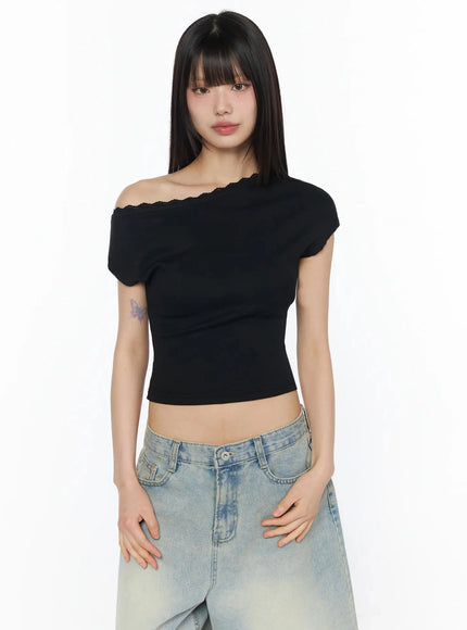 lace-trim-off-shoulder-crop-top-iy525 / Black