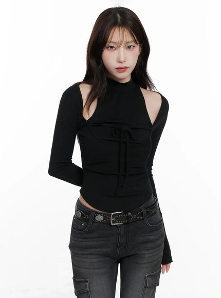 ribbon-turtleneck-cutout-top-in514 / Black