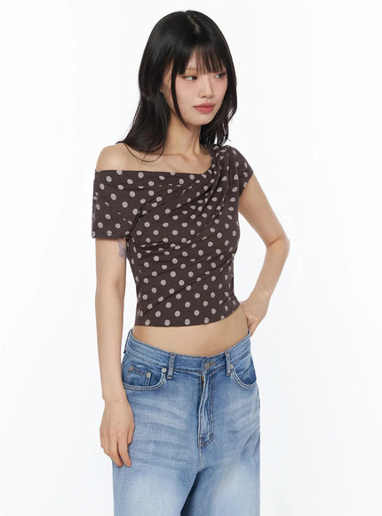 polka-dot-off-shoulder-crop-top-iy525 / Brown