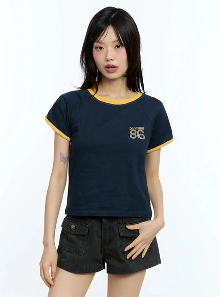 two-tone-graphic-tee-iu524 / Dark blue